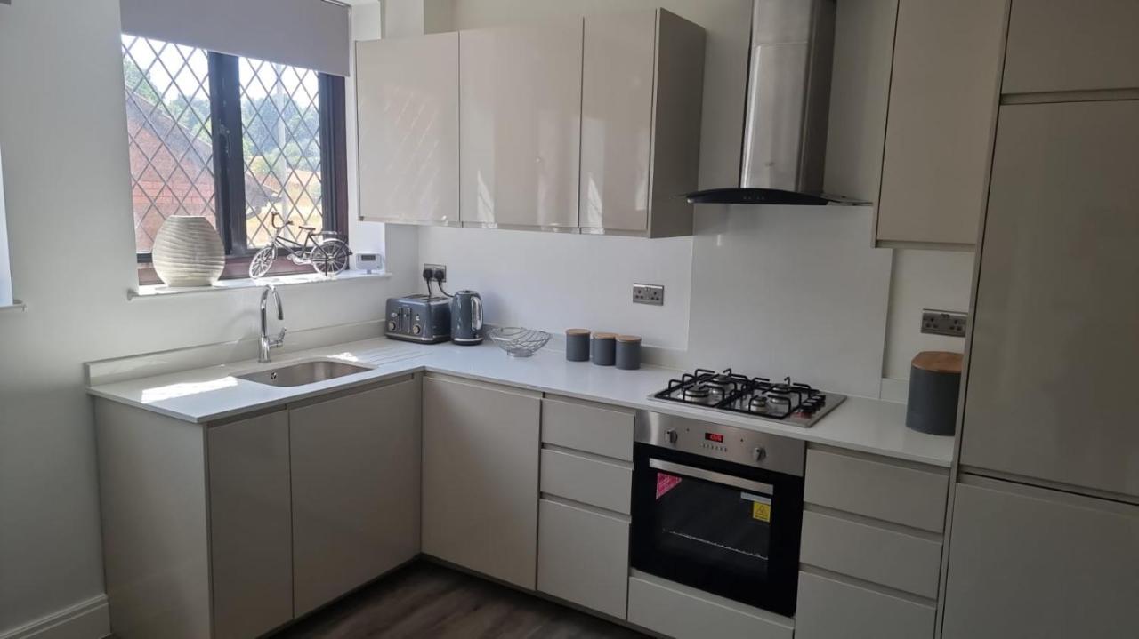 Jasmin Apartments - Luxury 1 & 2 Bedroom Units With Free Parking Bushey Luaran gambar